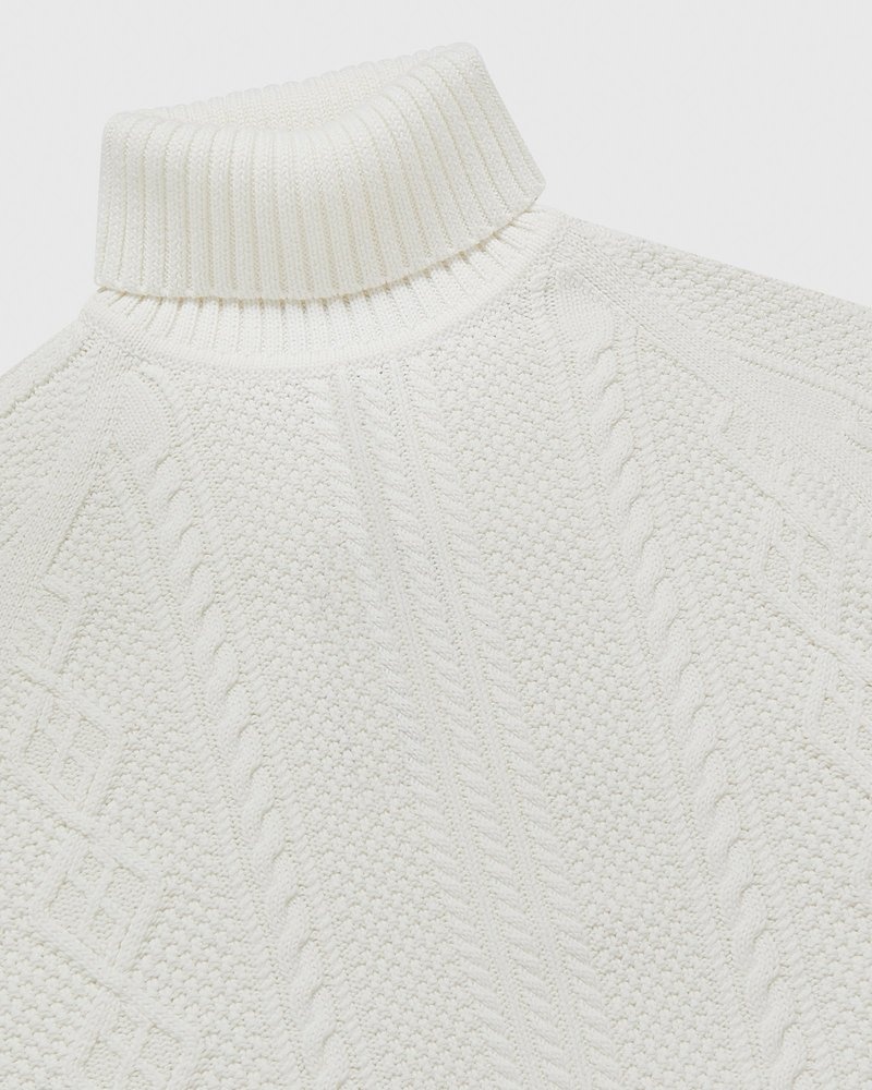 pull à col roulé en maille torsadée ovo blanc modèle « tops octobers very own ».