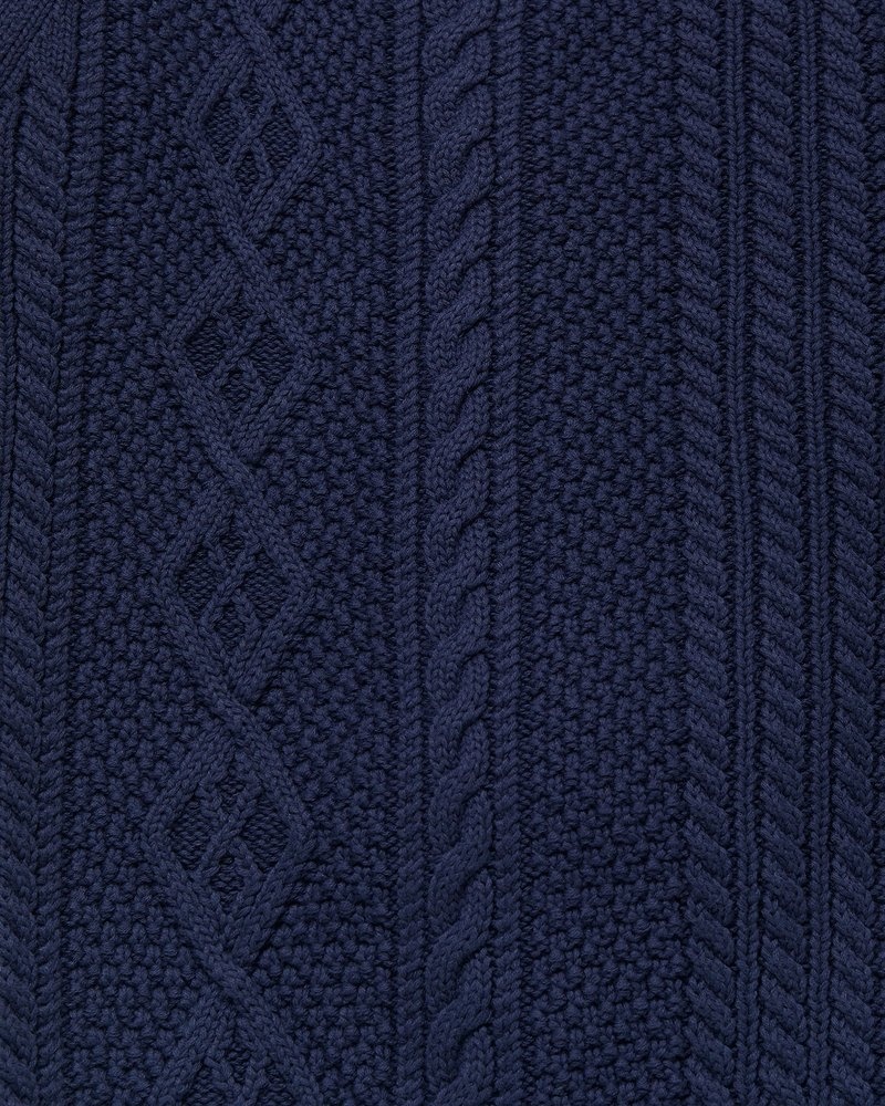 pull à col roulé en maille torsadée bleu marine ovo modèle du mois doctobre
