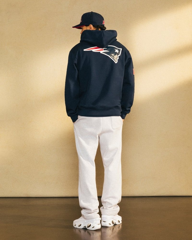 pulls sweat à capuche bleu ovo nfl new england patriots og collection octobre.