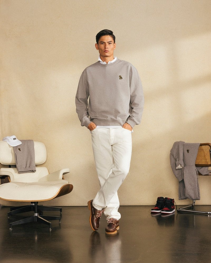pulls ovo classic à col rond gris collection octobre