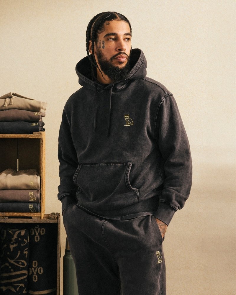 pulls à capuche noirs teints en pièce ovo muskoka collection octobre